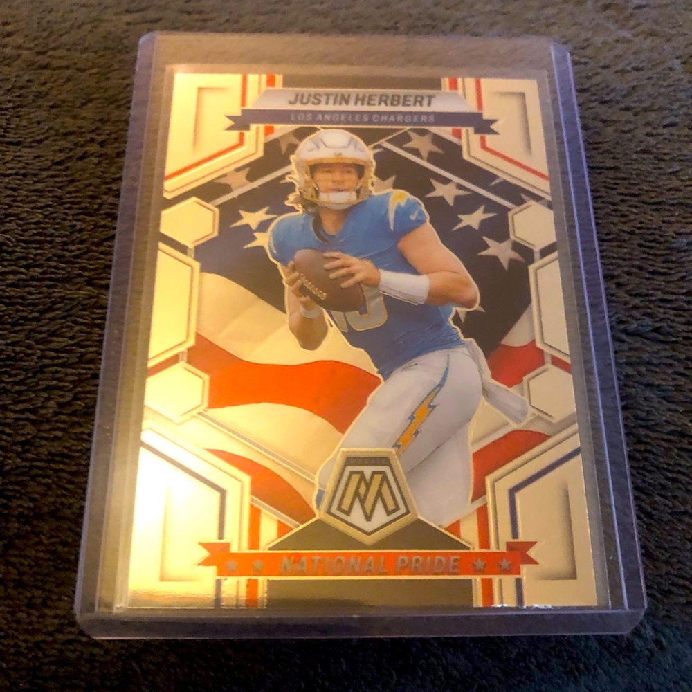 Justin Herbert 2023 Panini Mosaic Prizm National Pride-LA Chargers